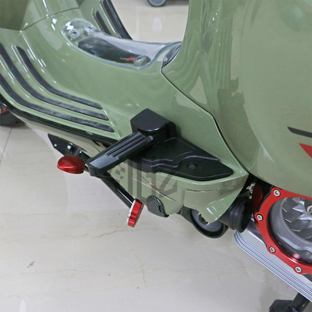 Motorcycle Pedal Assembly Rear - Model Kit Vespa 评论和价格