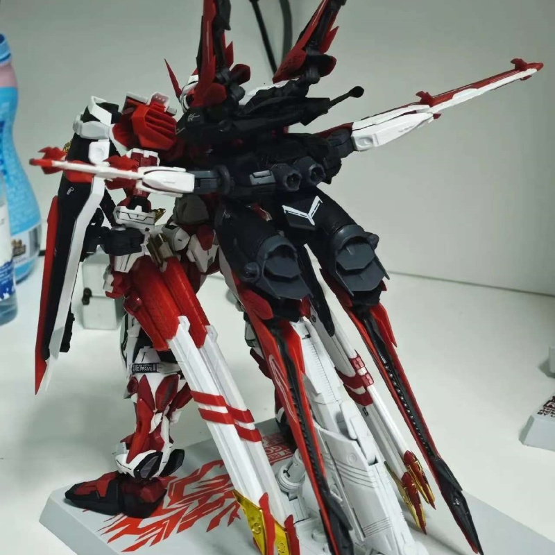 Astray Red Frame Model-58 1/14 - Model Kit Lancelot 评论和价格